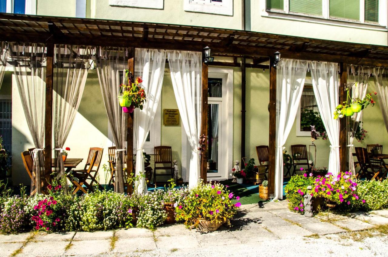 Laško Trubarjev Art Boutique Hotel מראה חיצוני תמונה