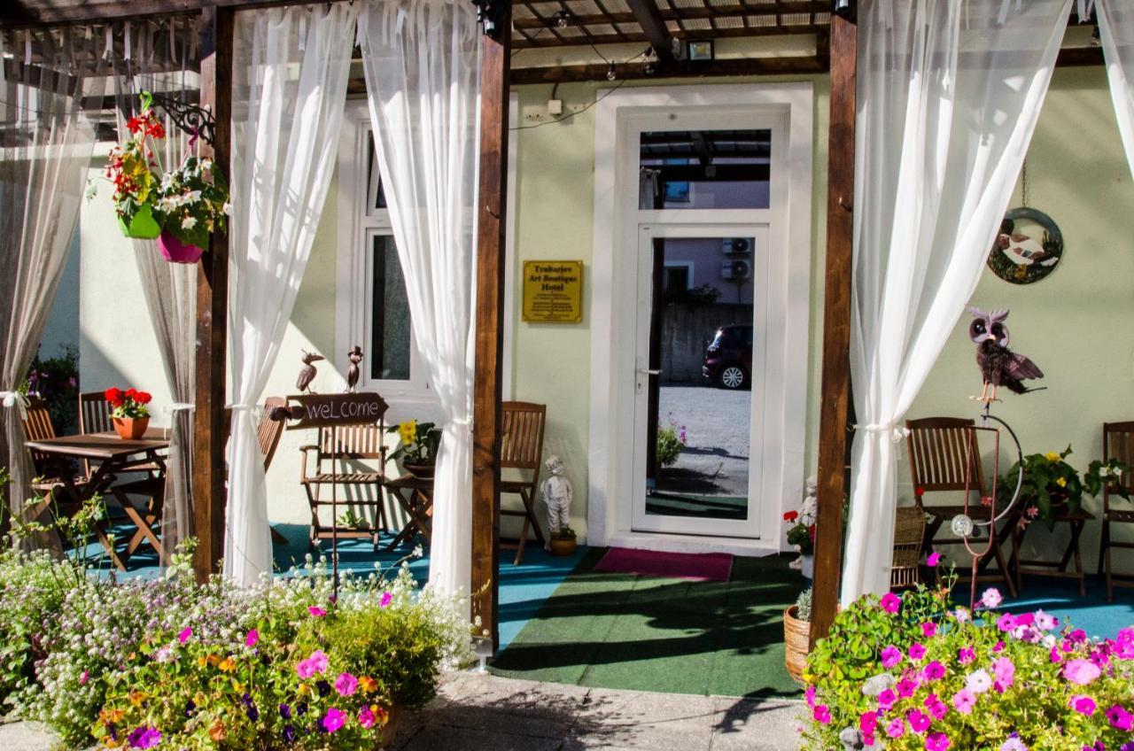 Laško Trubarjev Art Boutique Hotel מראה חיצוני תמונה